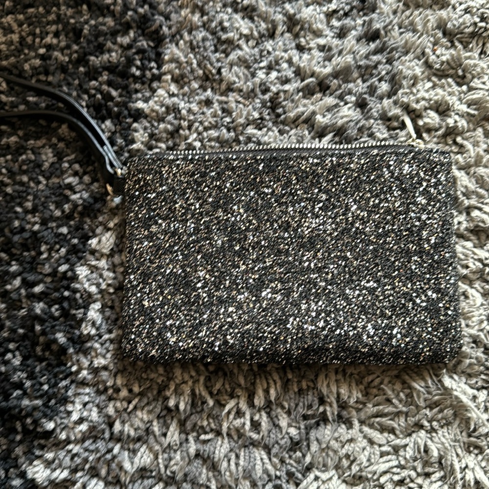 Glitter wristlet
